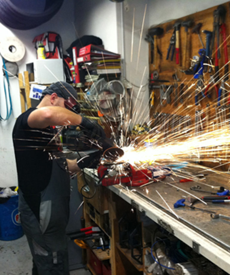 Magasin de vente et de réparation de vélos à plainpalais, Genève.