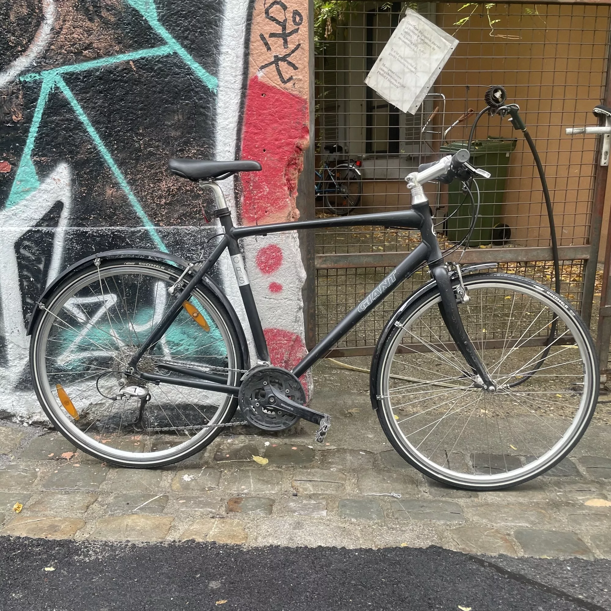Giant CSR